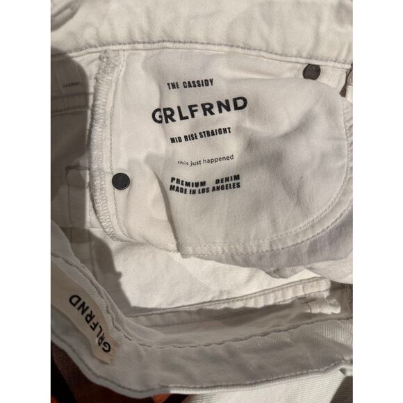 GRLFRND The Cassidy Mid Rise Straight Jeans White Raw Hem Size 26 - Picture 15 of 15